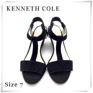 KENNETH Cole Dana T Strap Wedge Heel Sandals in Black Size 7